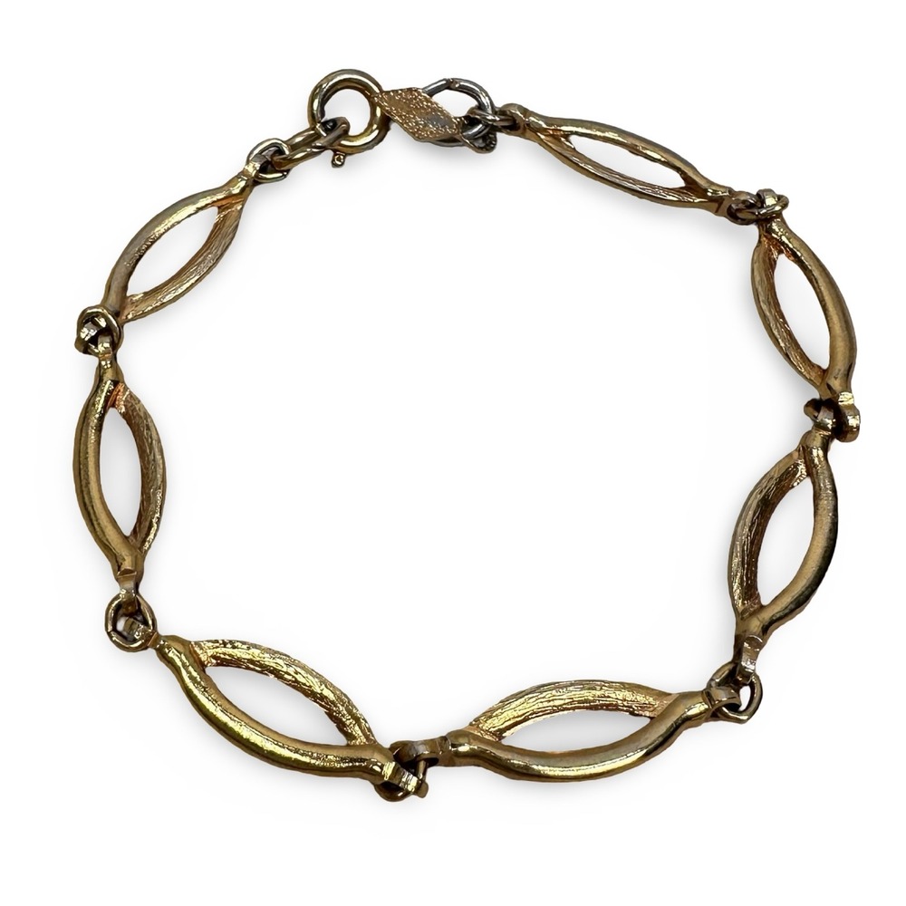 Sarah Coventry Vintage Gold Tone‎ Textured Open Marquise Link Bracelet 7.5 inch